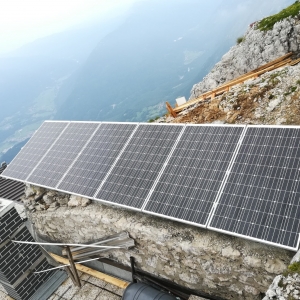 Off - Grid sončna elektrarna na Krnu - gre-tech.com