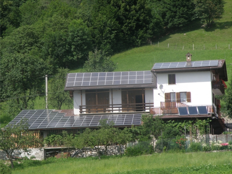 Sončna elektrarna po PX3 shemi na Kobariškem - gre-tech.com