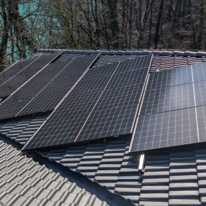 Sončna elektrarna na strehi 1