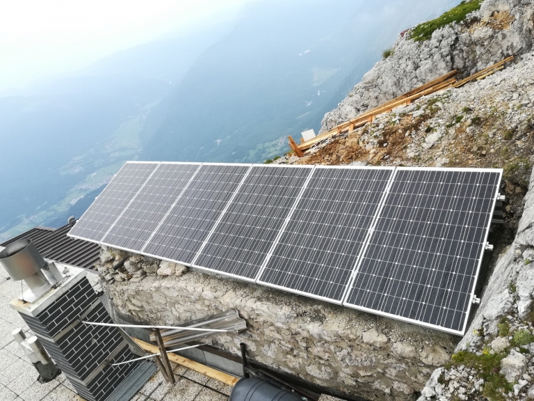 Off - Grid sončna elektrarna na Krnu - gre-tech.com
